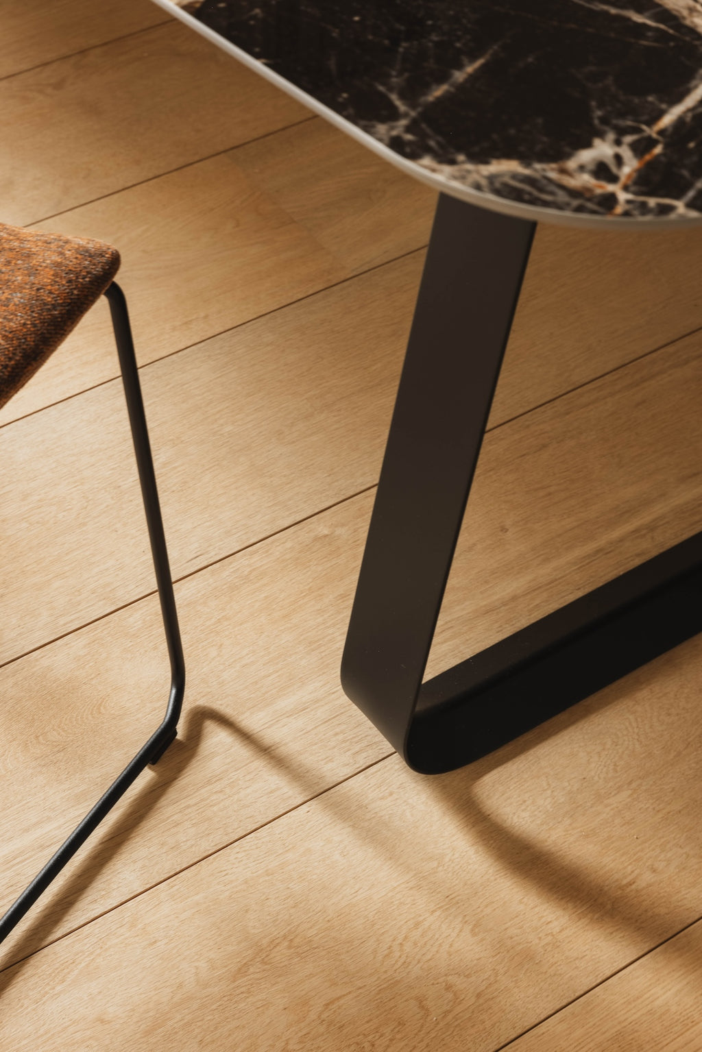 Curve - Faux elyps table à manger Joli
