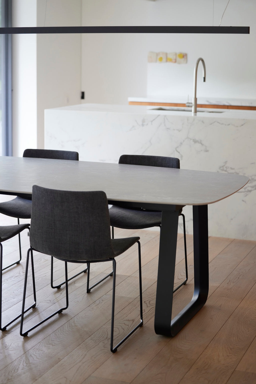 Curve - Faux elyps table à manger Joli
