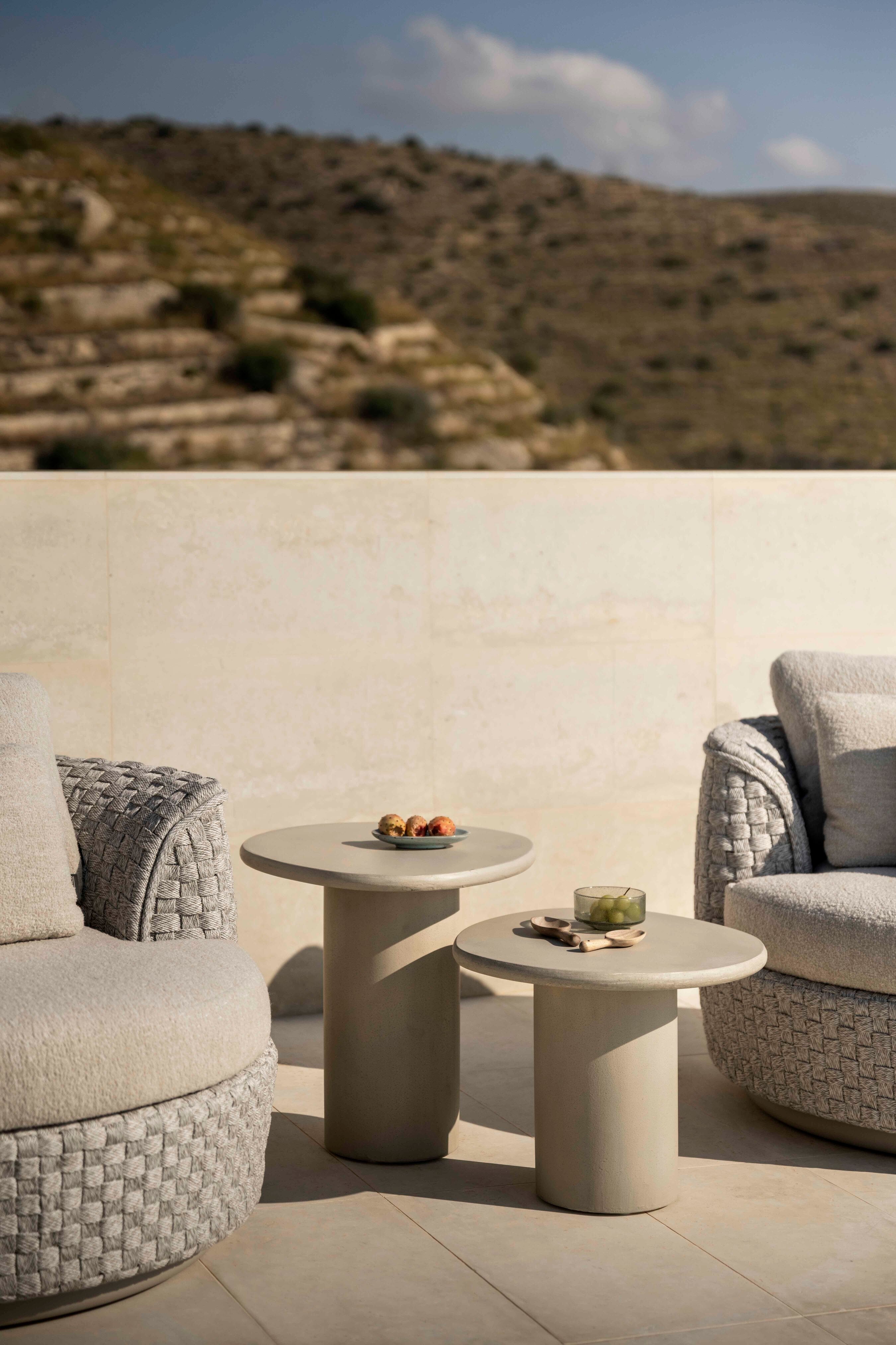 Como - Organic nesting side table 50 x 50 cm Jardinico