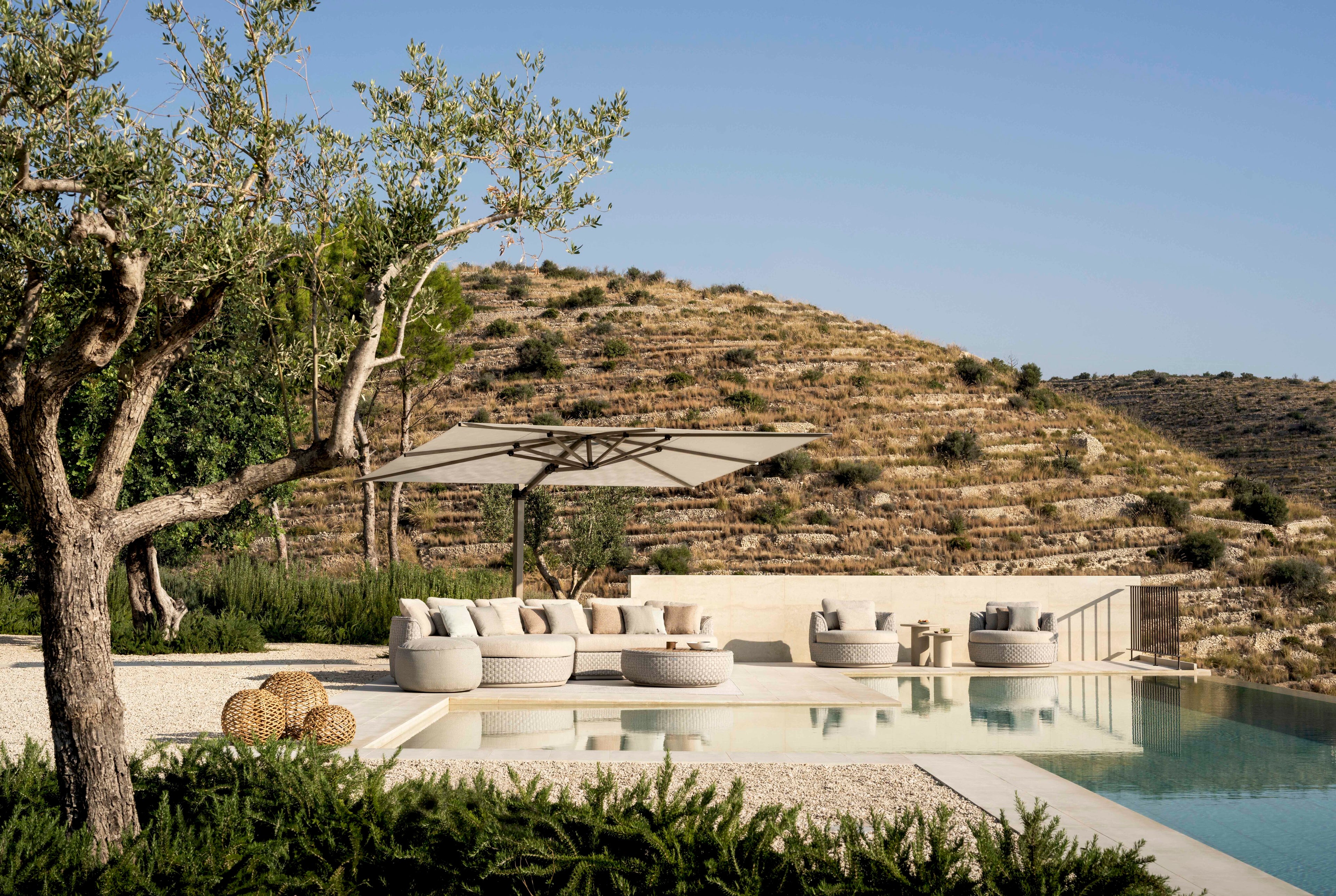 Tondo - Lounge chair pivotant Jardinico