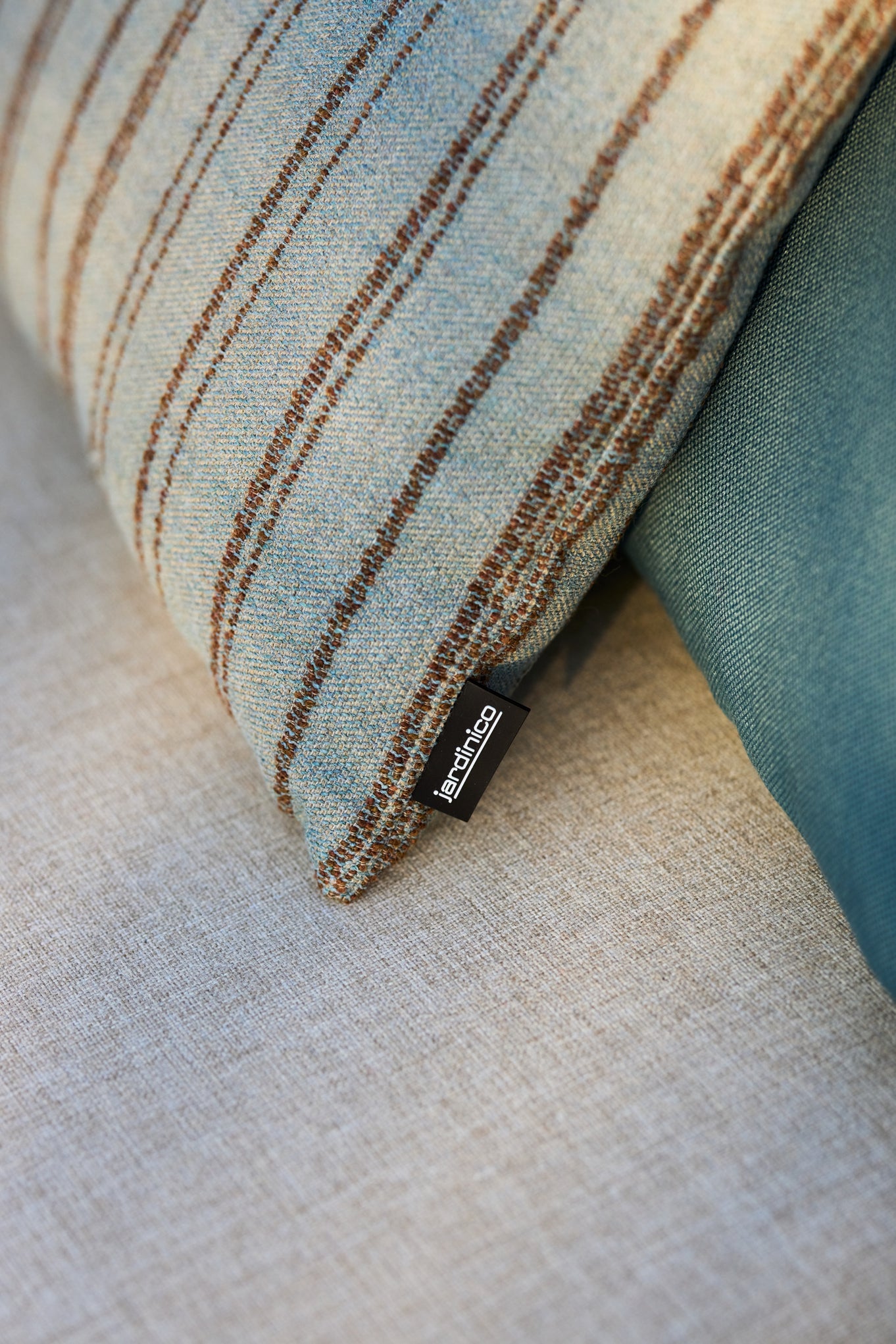 Deco Cushion Jardinico
