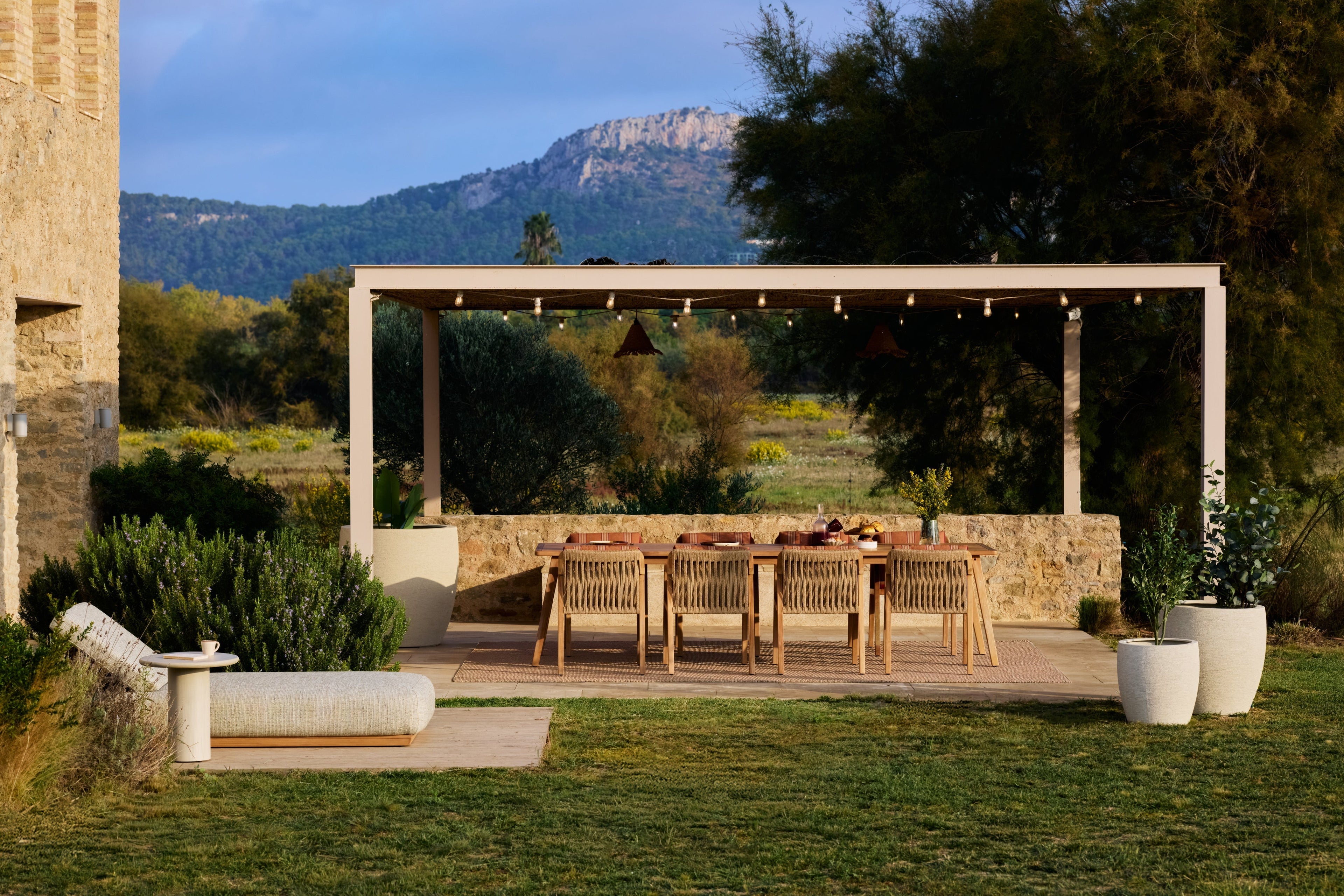 Kaia - Dining table 300 x 100 cm Jardinico