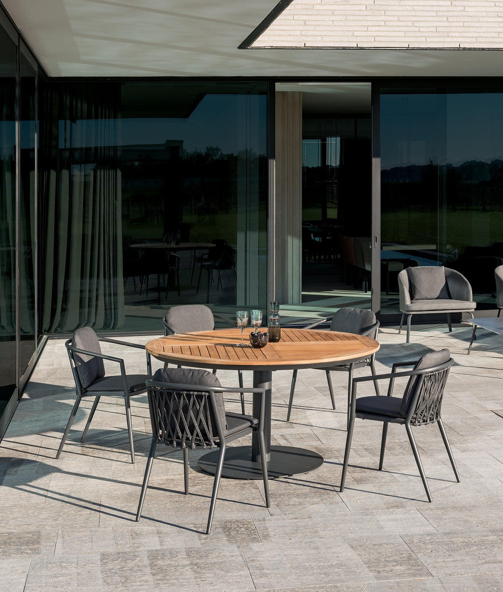 Diamond - Dining armchair Diphano