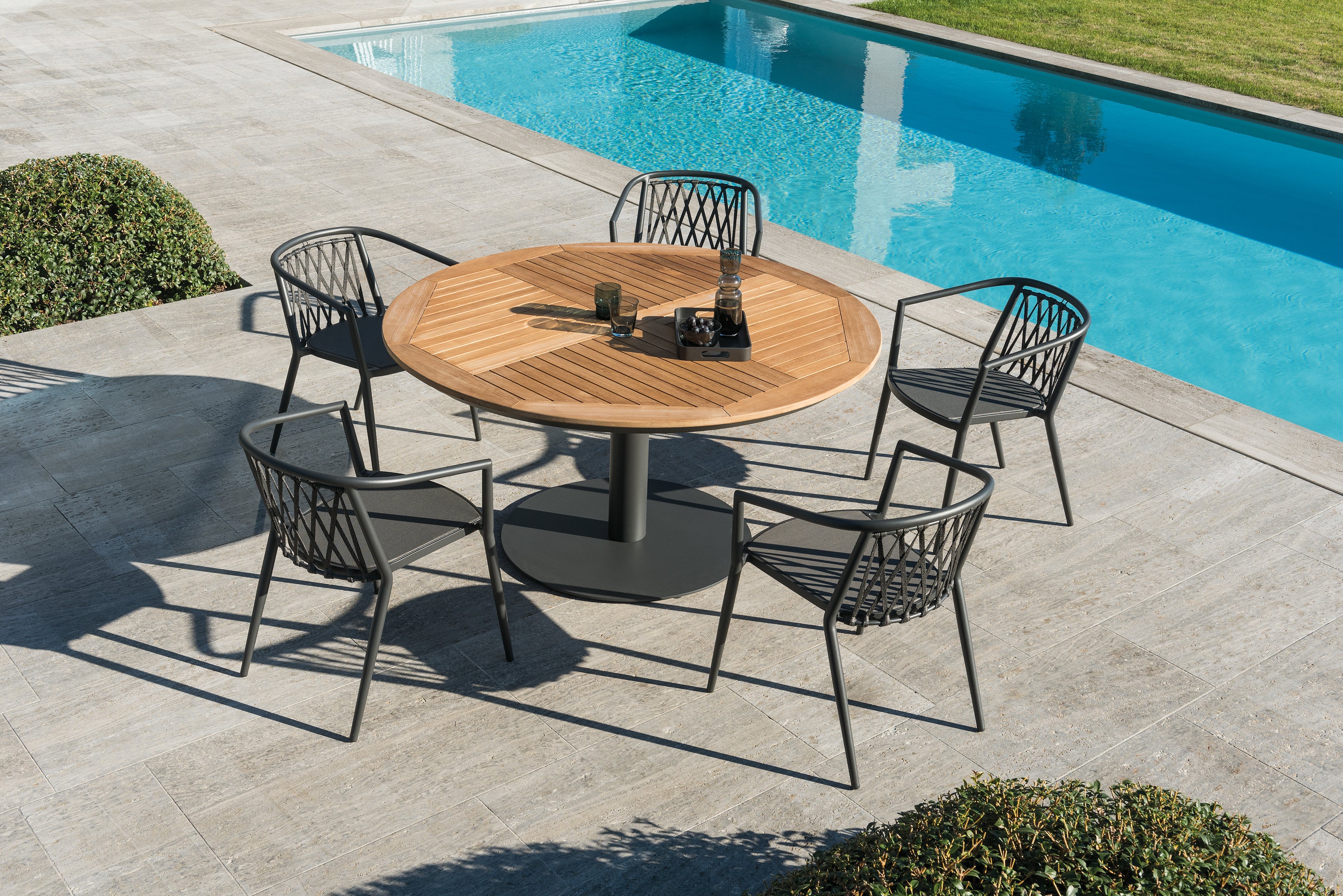 Diamond - Dining armchair Diphano