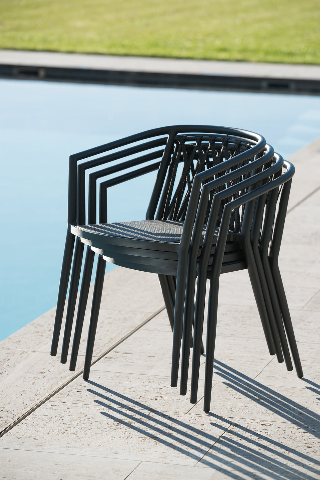 Diamond - Dining armchair Diphano
