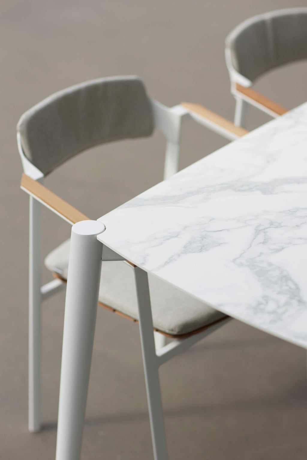 Icon - Dining table 226 x 104 cm Diphano
