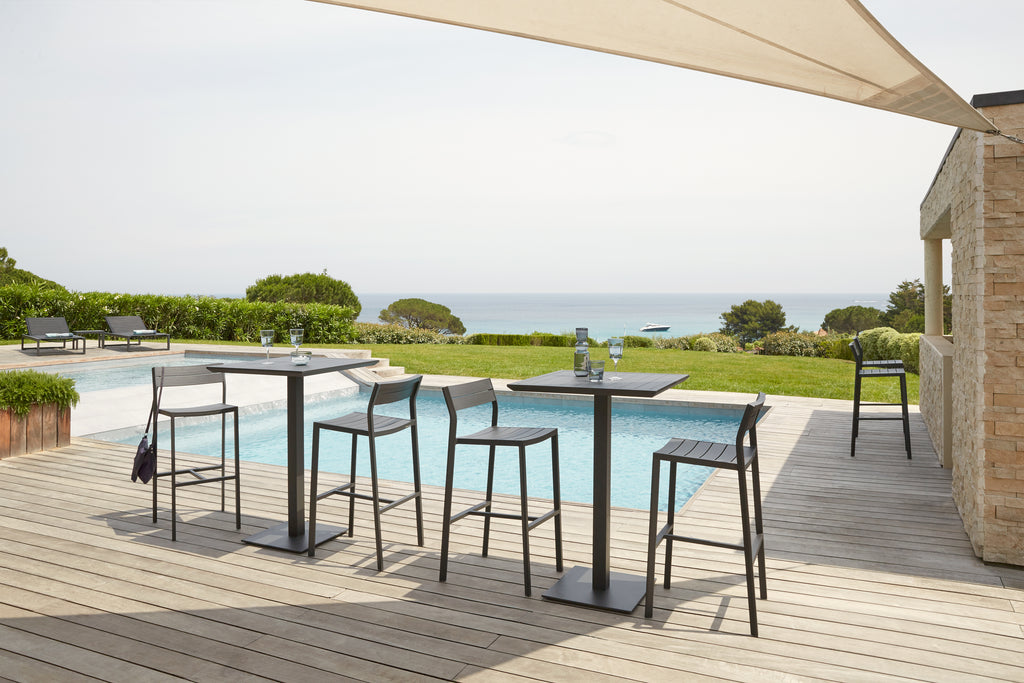 Metris - High bistro table H Diphano