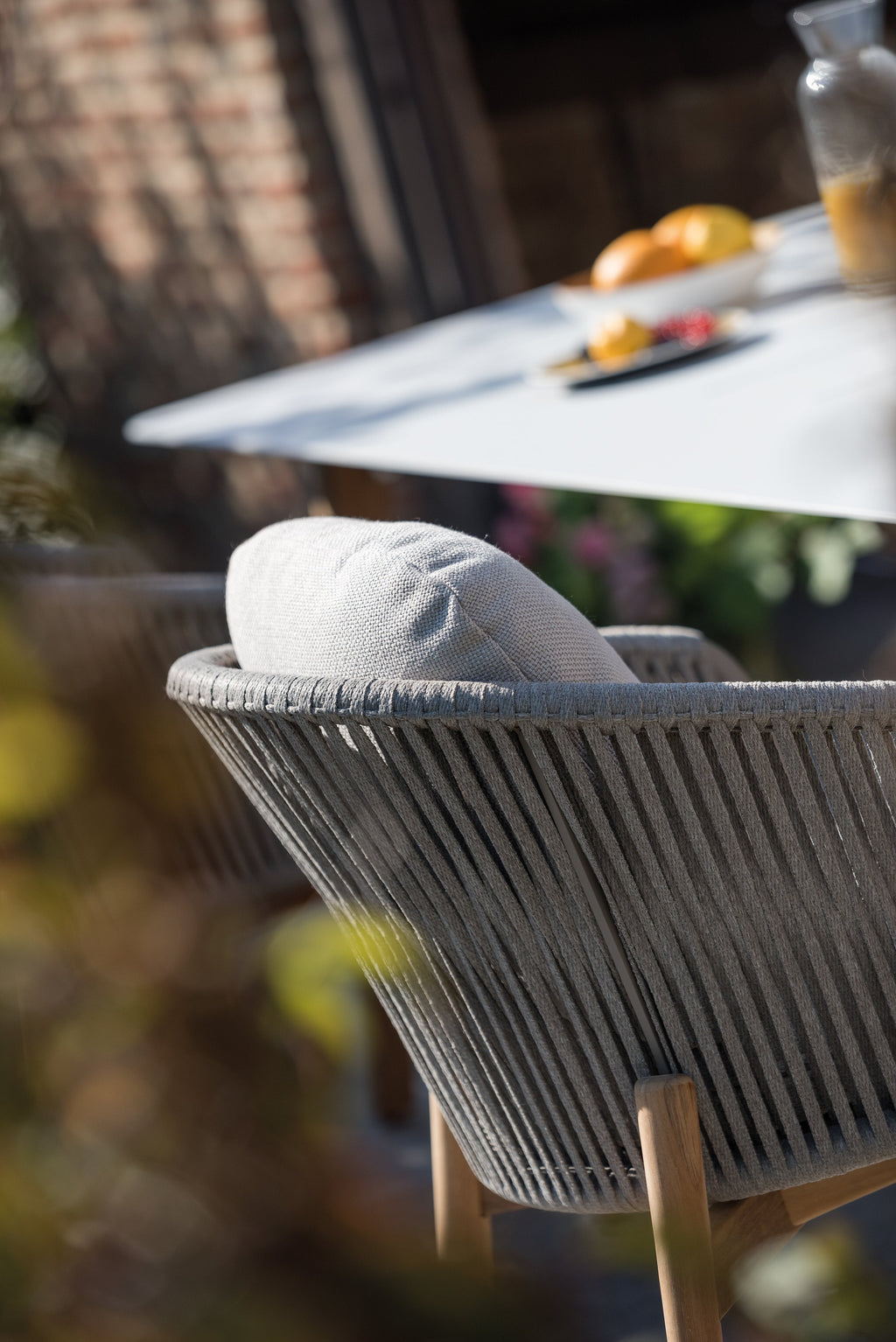 Newport - Dining armchair Diphano