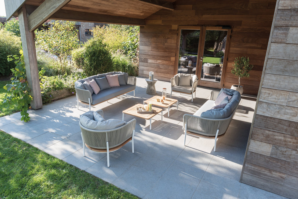 Omer - Square coffee table Diphano