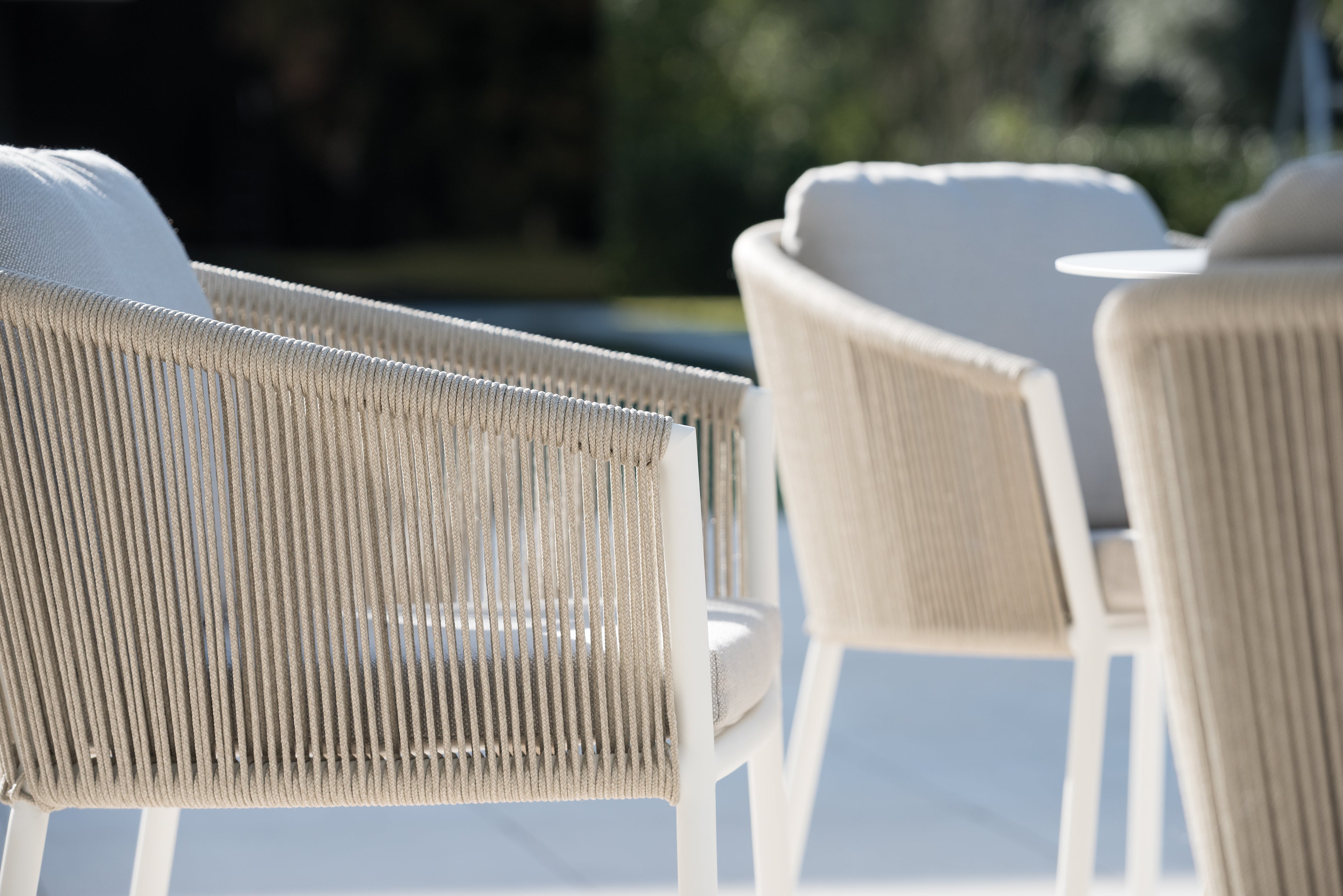 Omer - Dining armchair Diphano