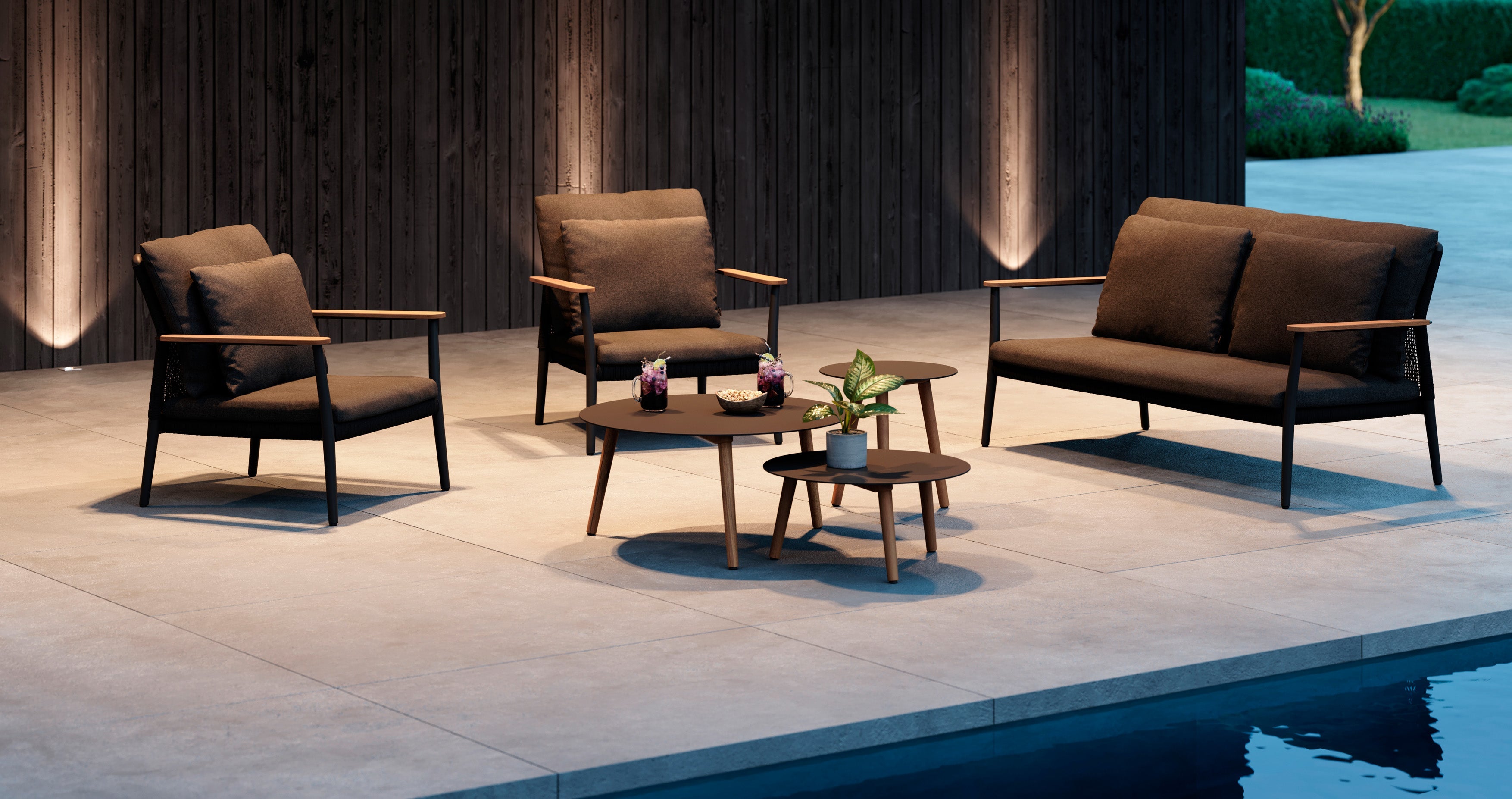 Ray - Lounge chair Diphano