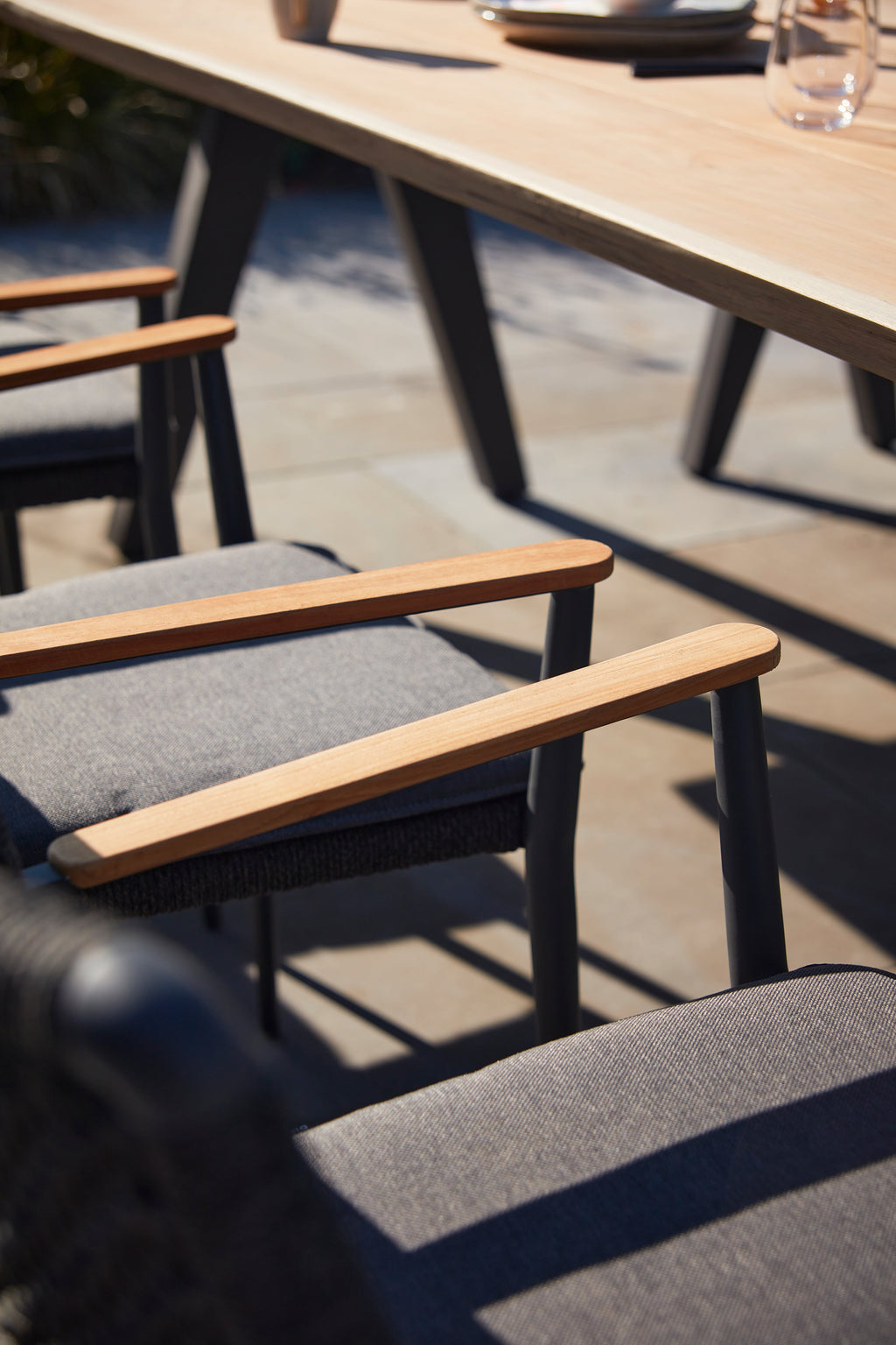 Ray - Dining armchair Diphano