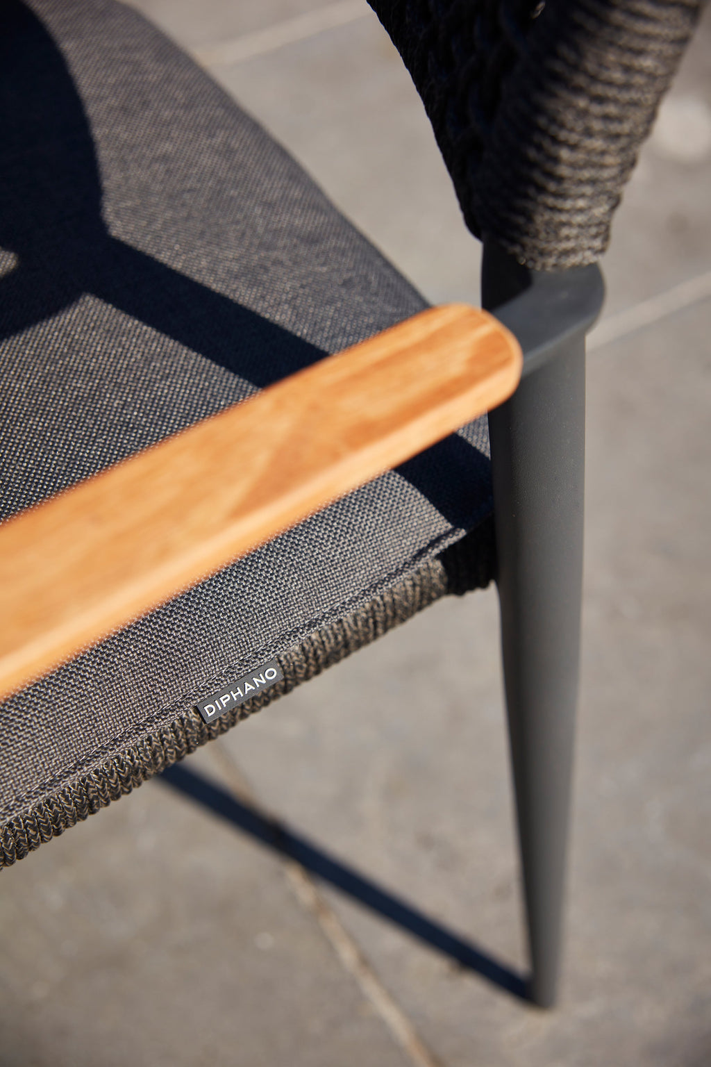Ray - Dining armchair Diphano