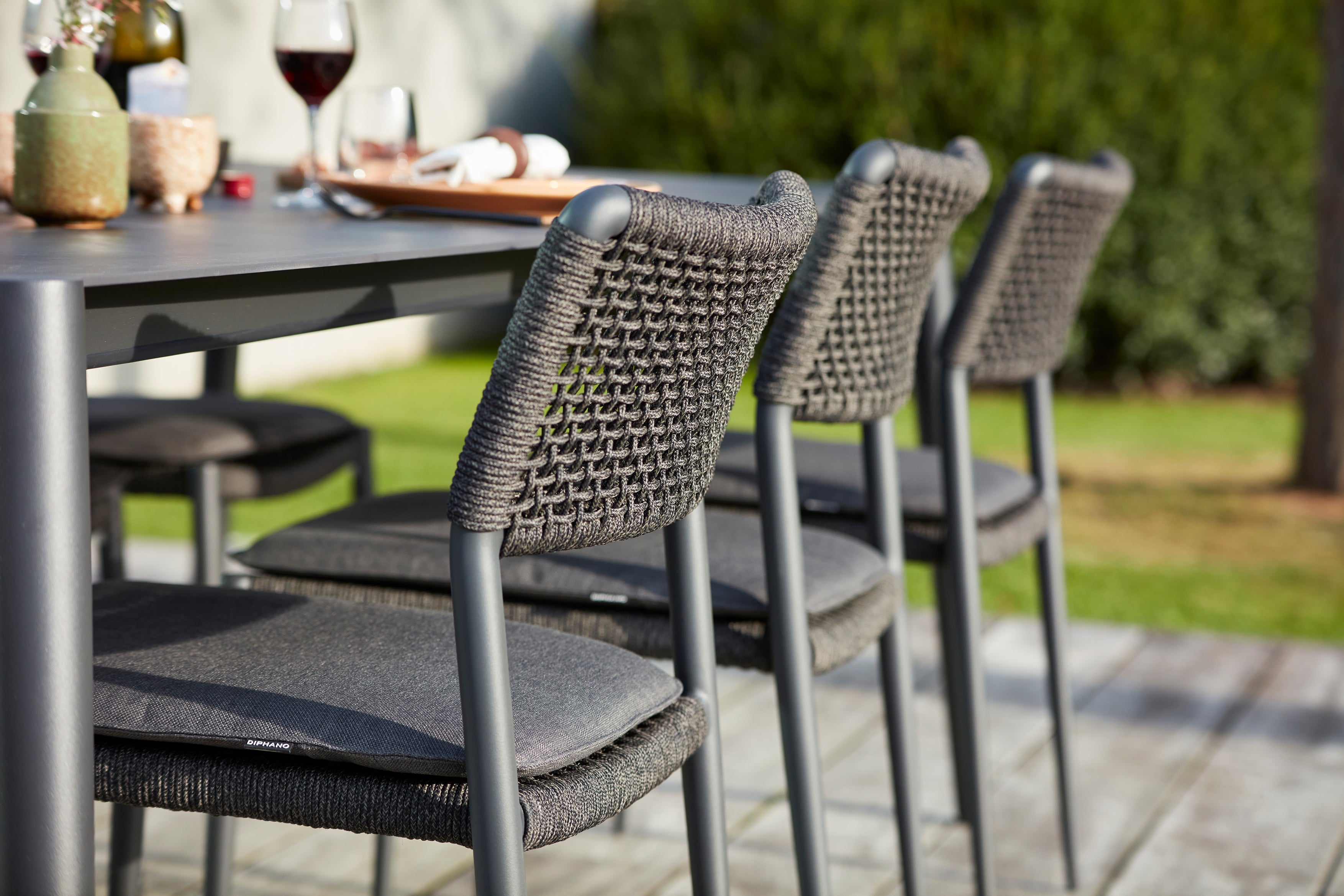 Ray - Dining side chair Diphano