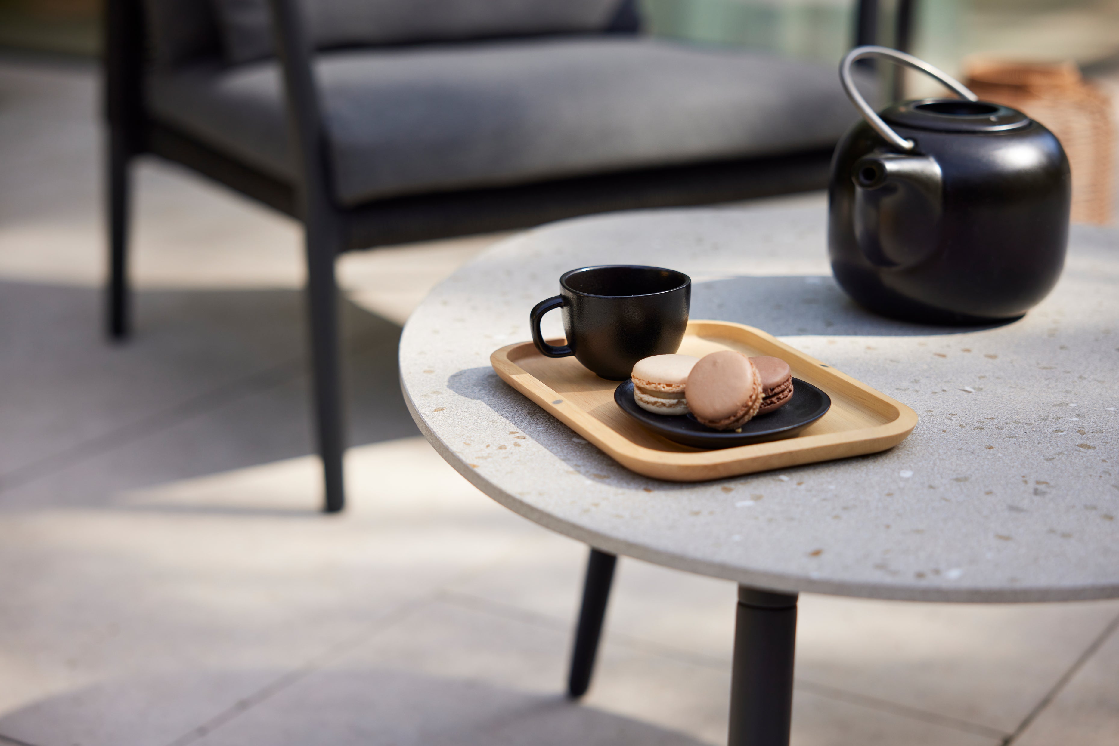 Ray - Coffee table organic ø 80 cm Diphano
