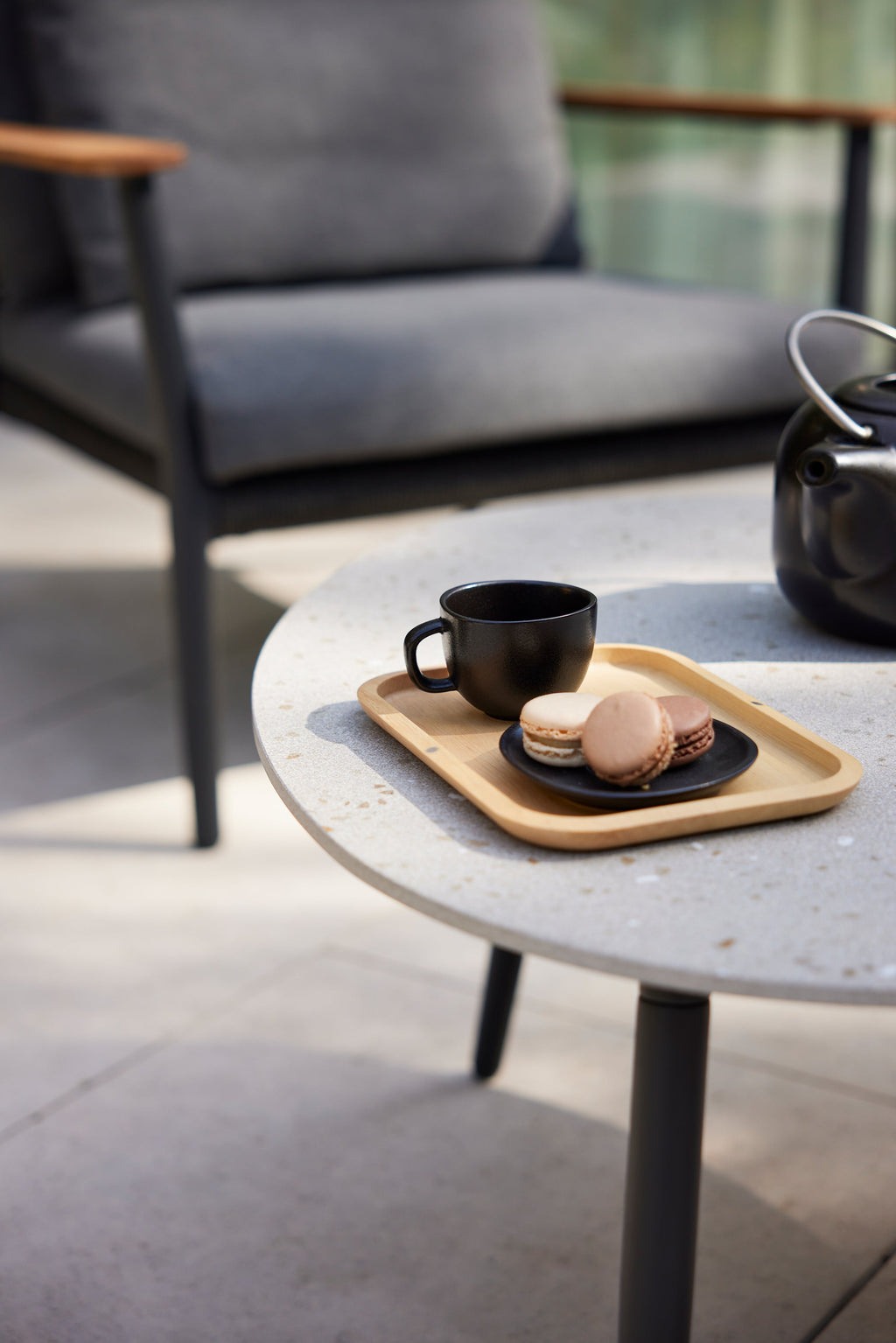 Ray - Coffee table organic ø 100 cm Diphano