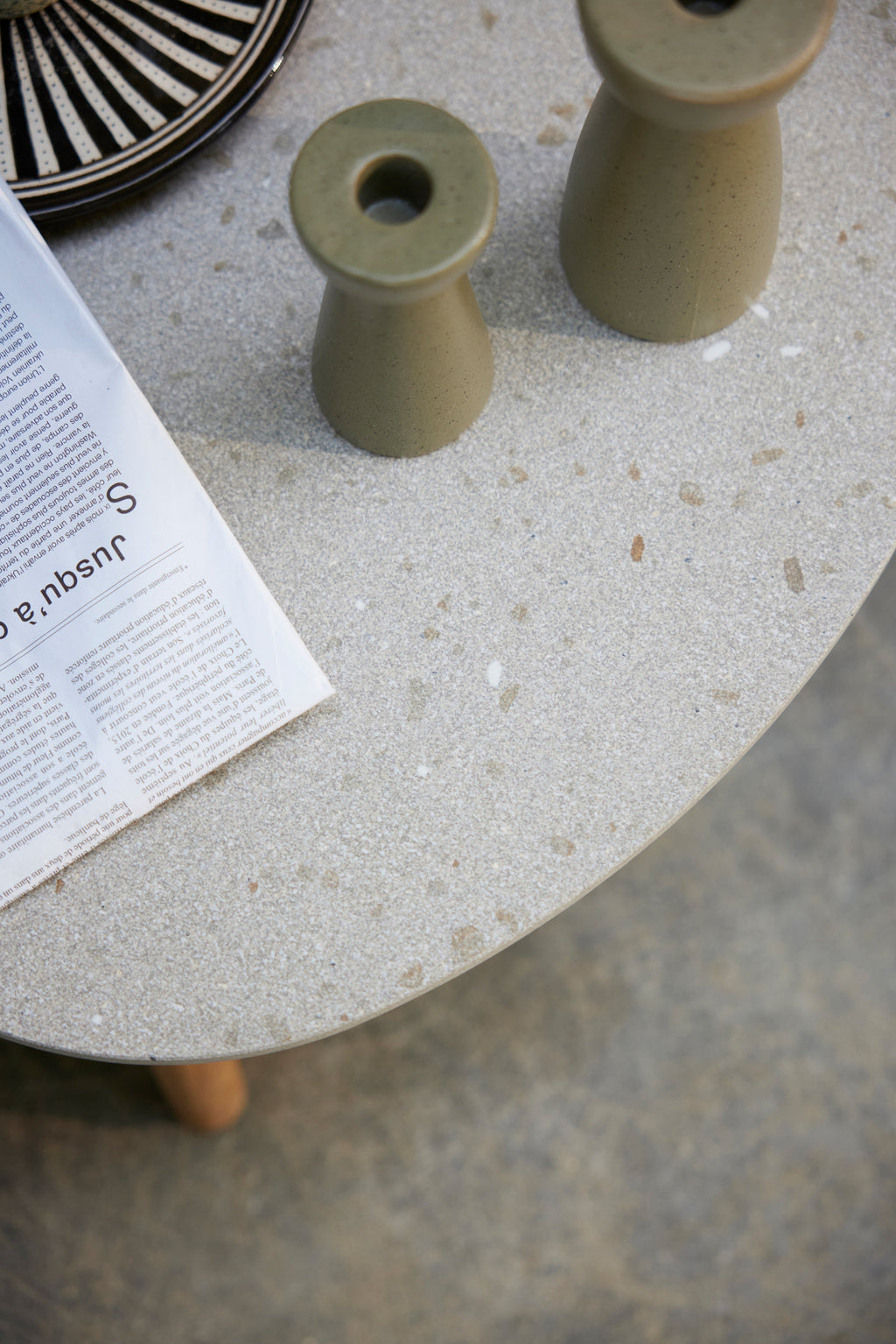 Ray - Coffee table organic ø 100 cm Diphano