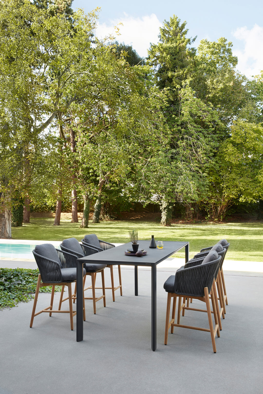 Selecta - High dining table M Diphano