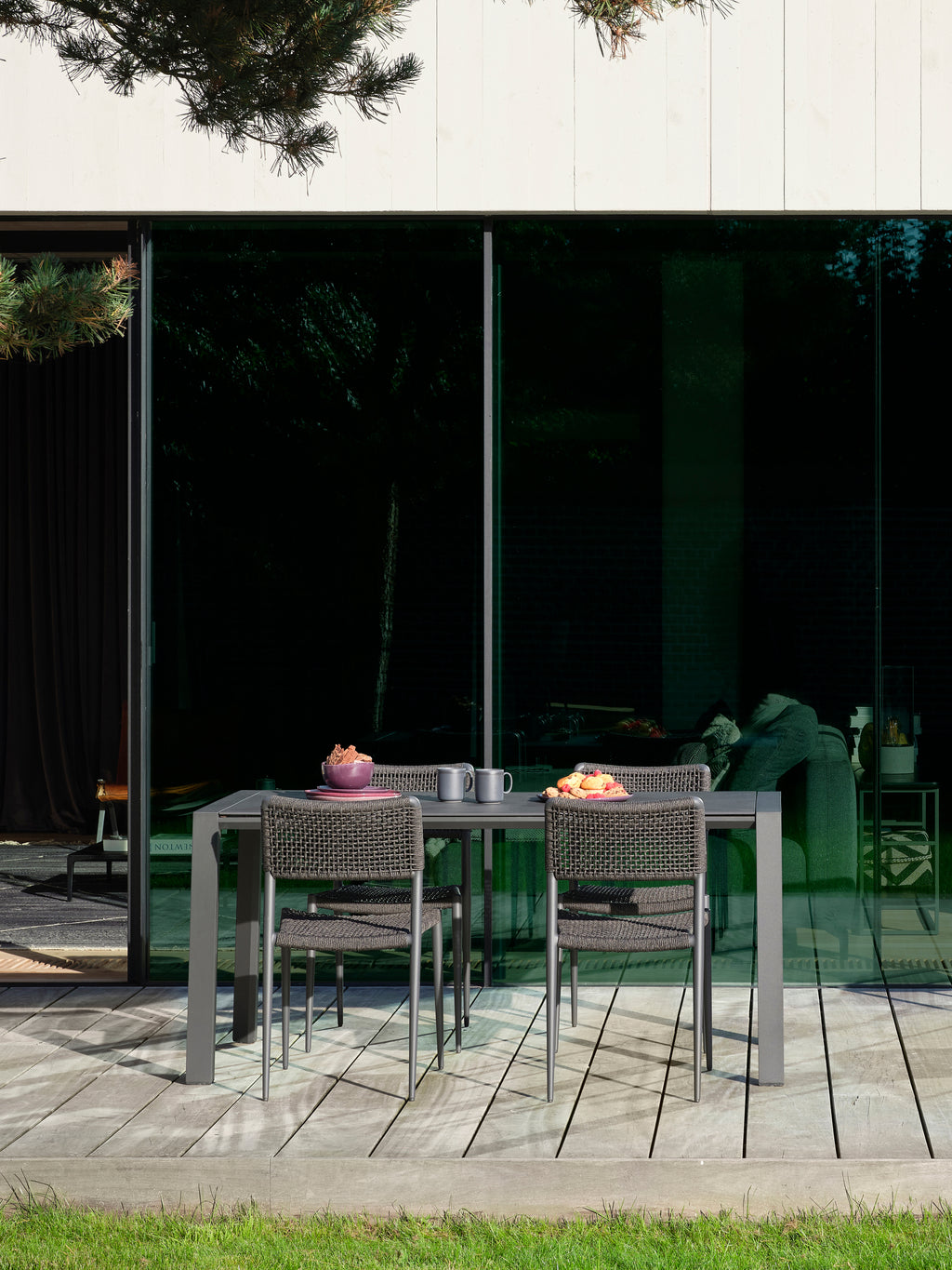 Selecta - Dining table 4 personnes Diphano