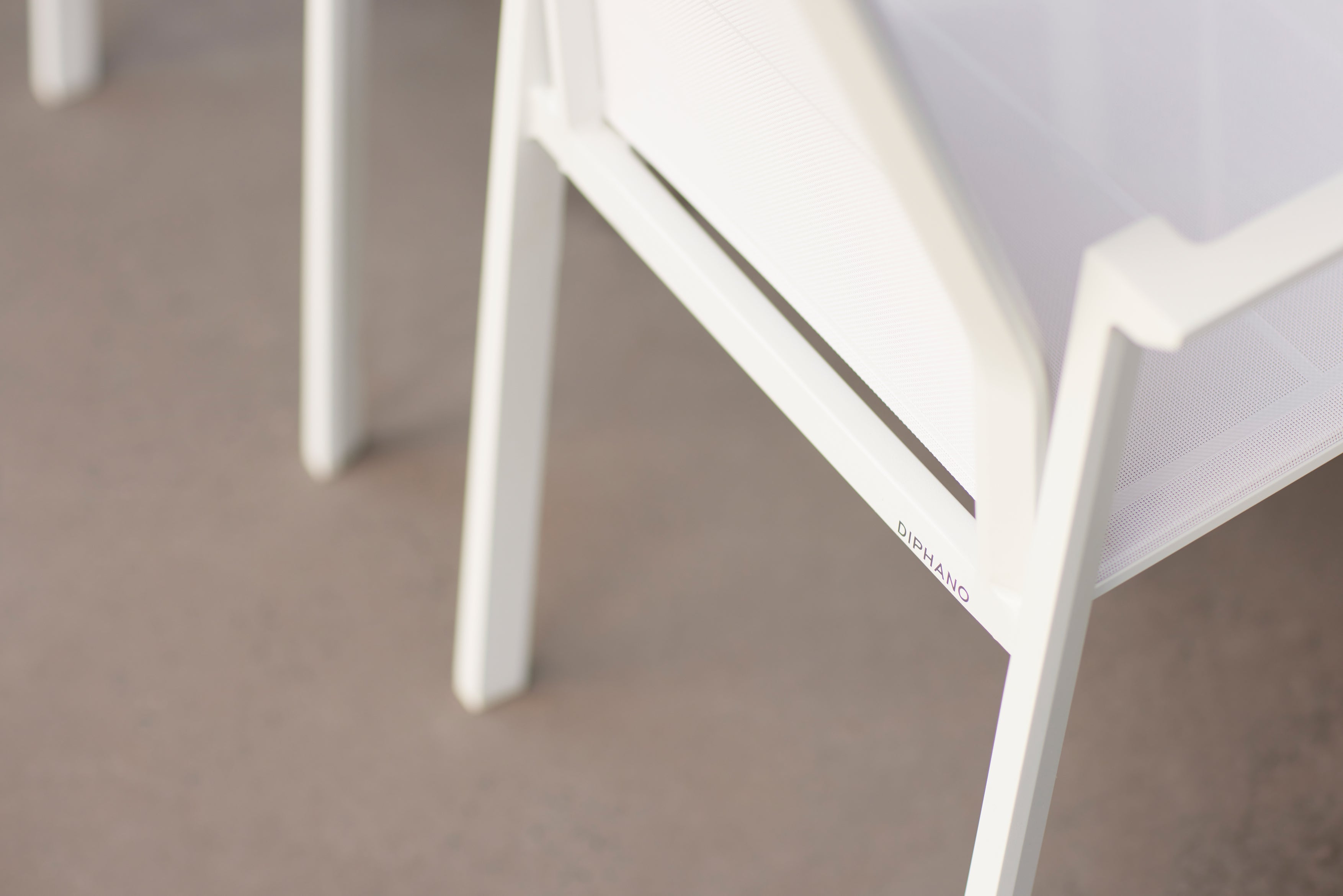 Selecta - Dining armchair Diphano