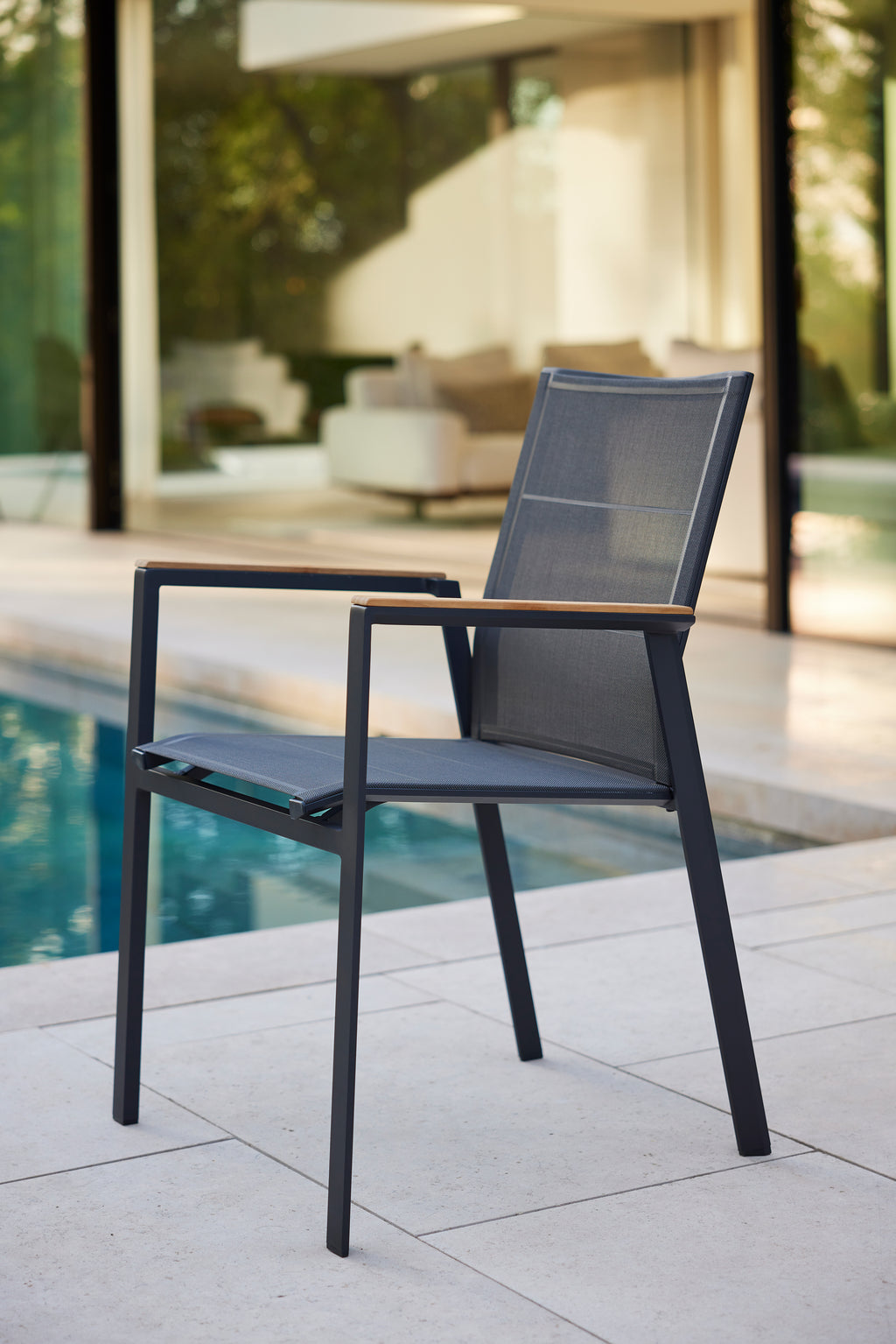 Selection - Dining armchair (teak arm) Diphano