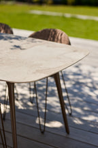 Tendo - Faux Elyps Table à manger Joli