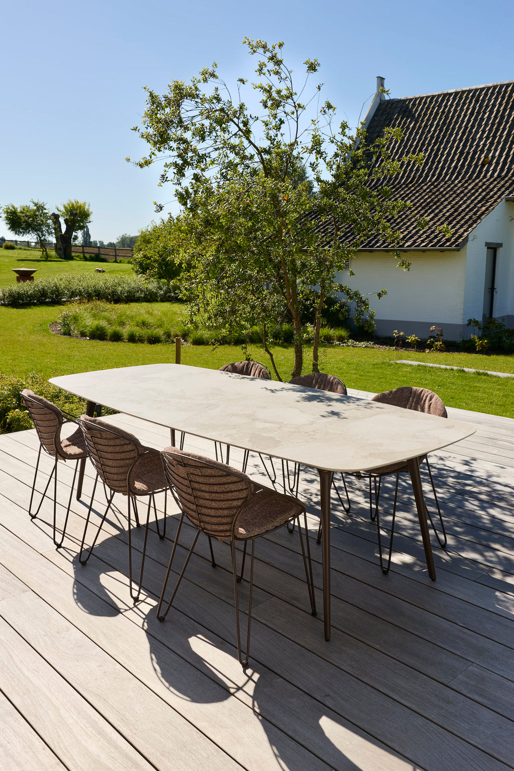 Tendo - Faux Elyps Table à manger Joli