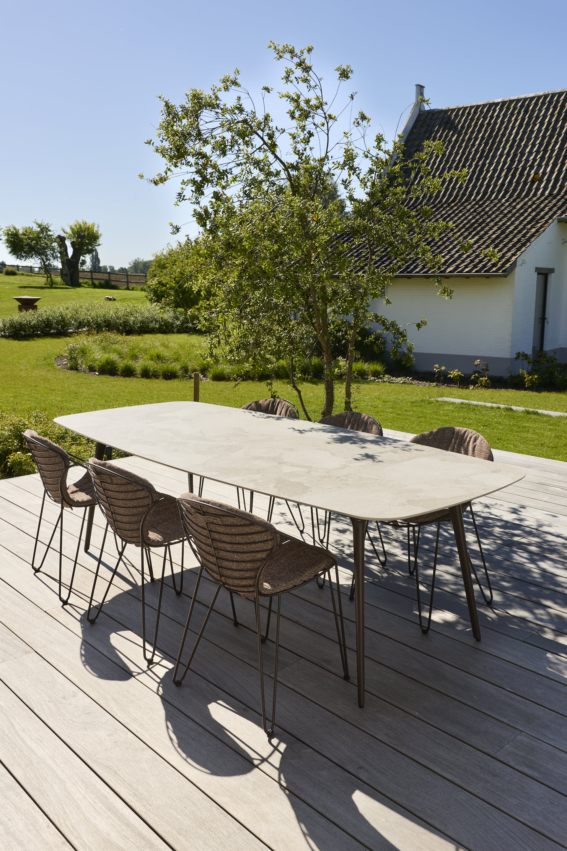Tendo - Faux Elyps Table à manger Joli