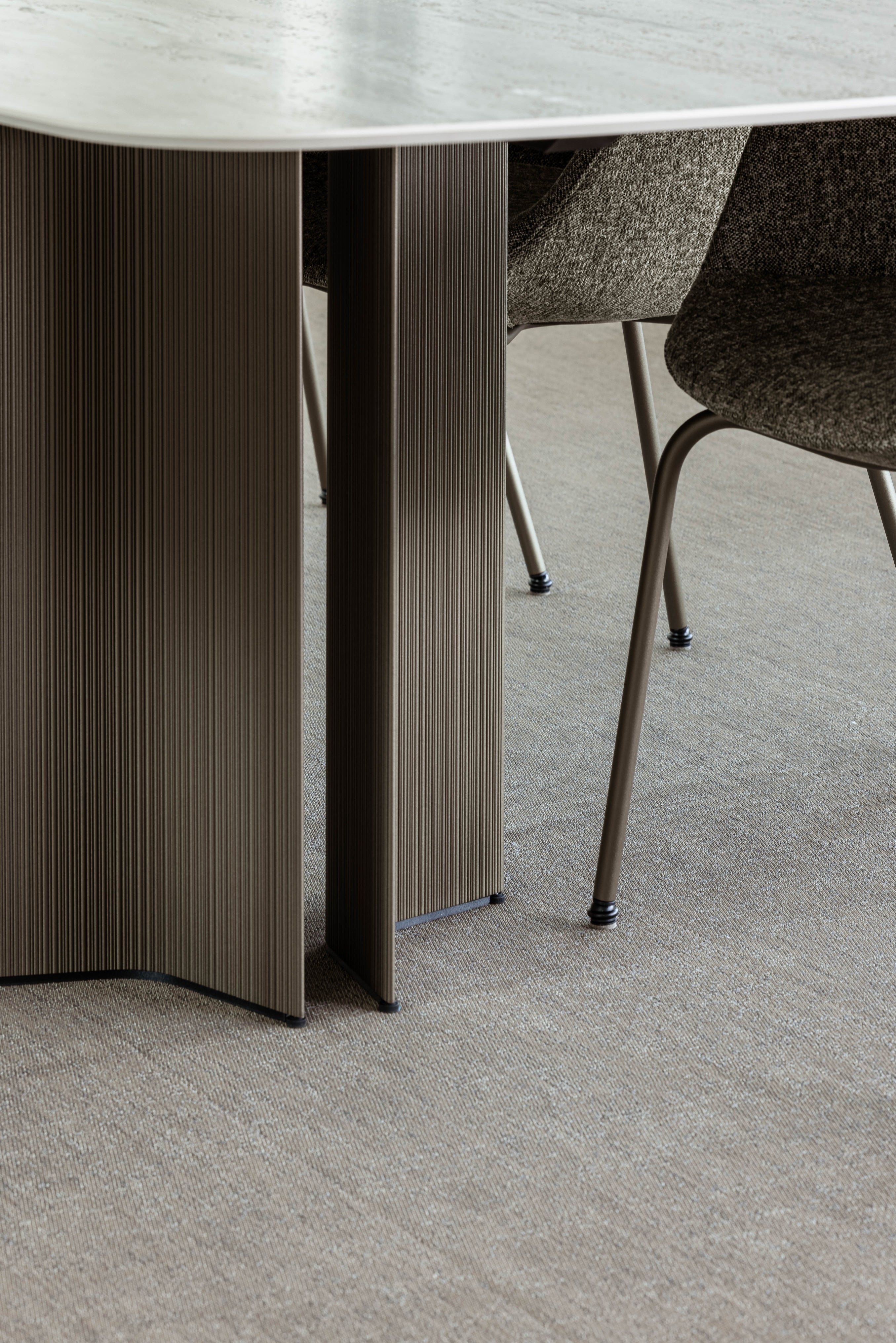 Pulse - Faux Elyps Table à manger Joli