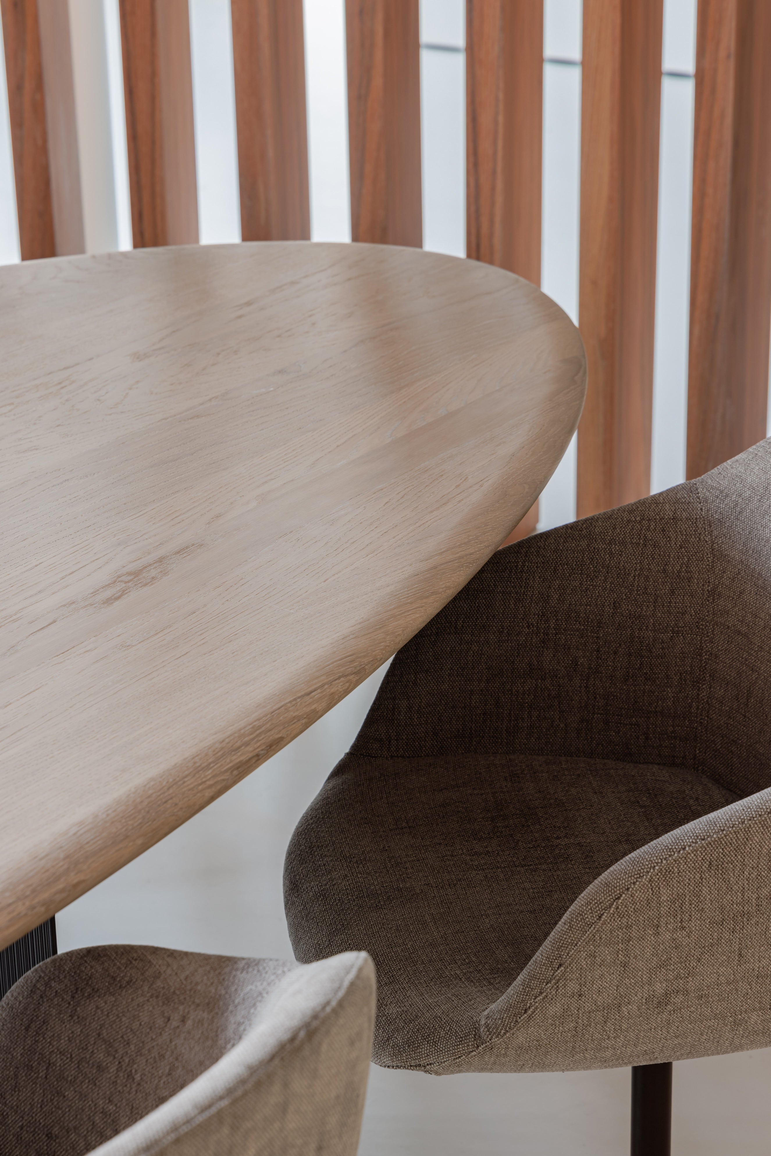 Pulse - Elyps Table à manger Joli