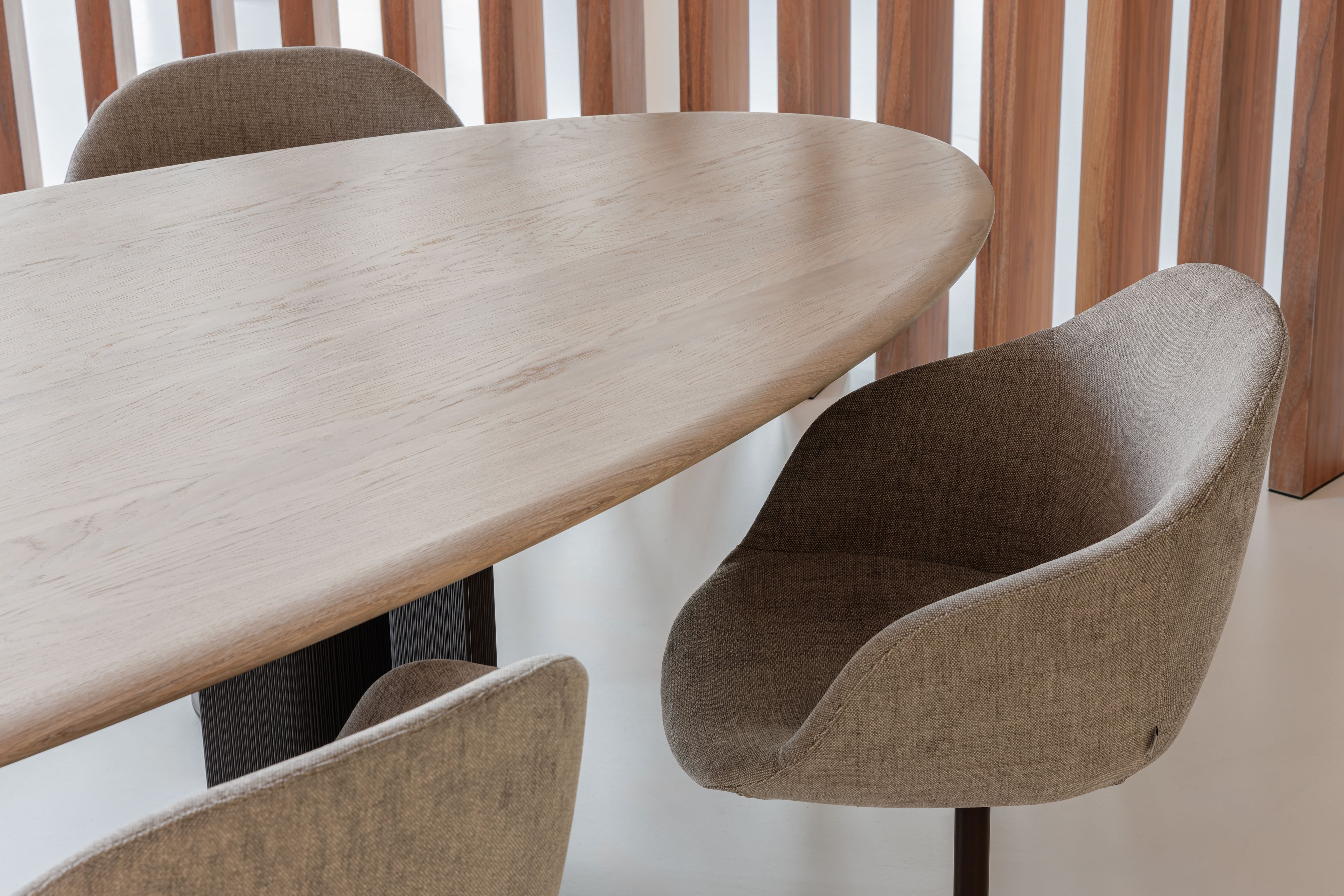 Pulse - Elyps Table à manger Joli